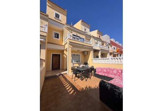 Adosado - Venta - Campoamor -
                Campoamor