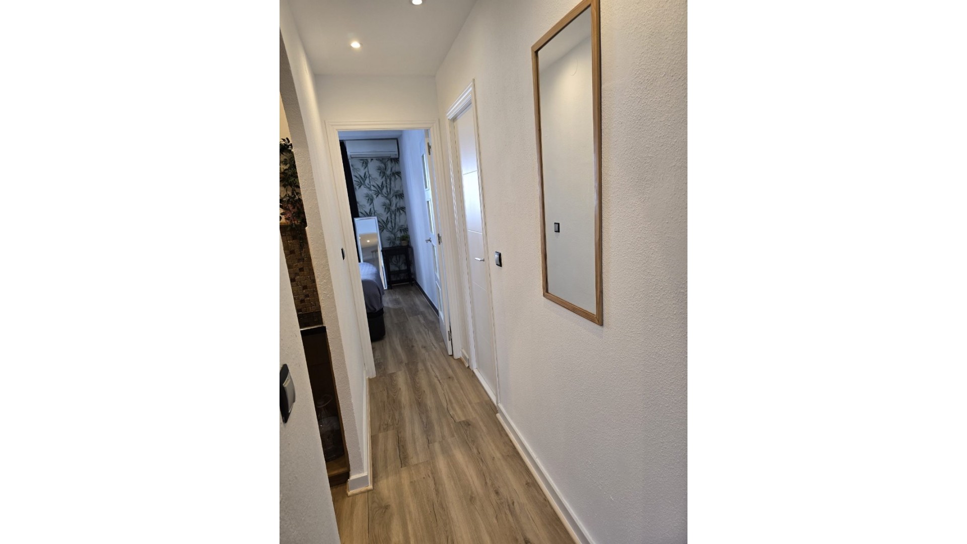 Alquiler a largo plazo - Apartamento piso -
Torrevieja - Playa de los Naufragos