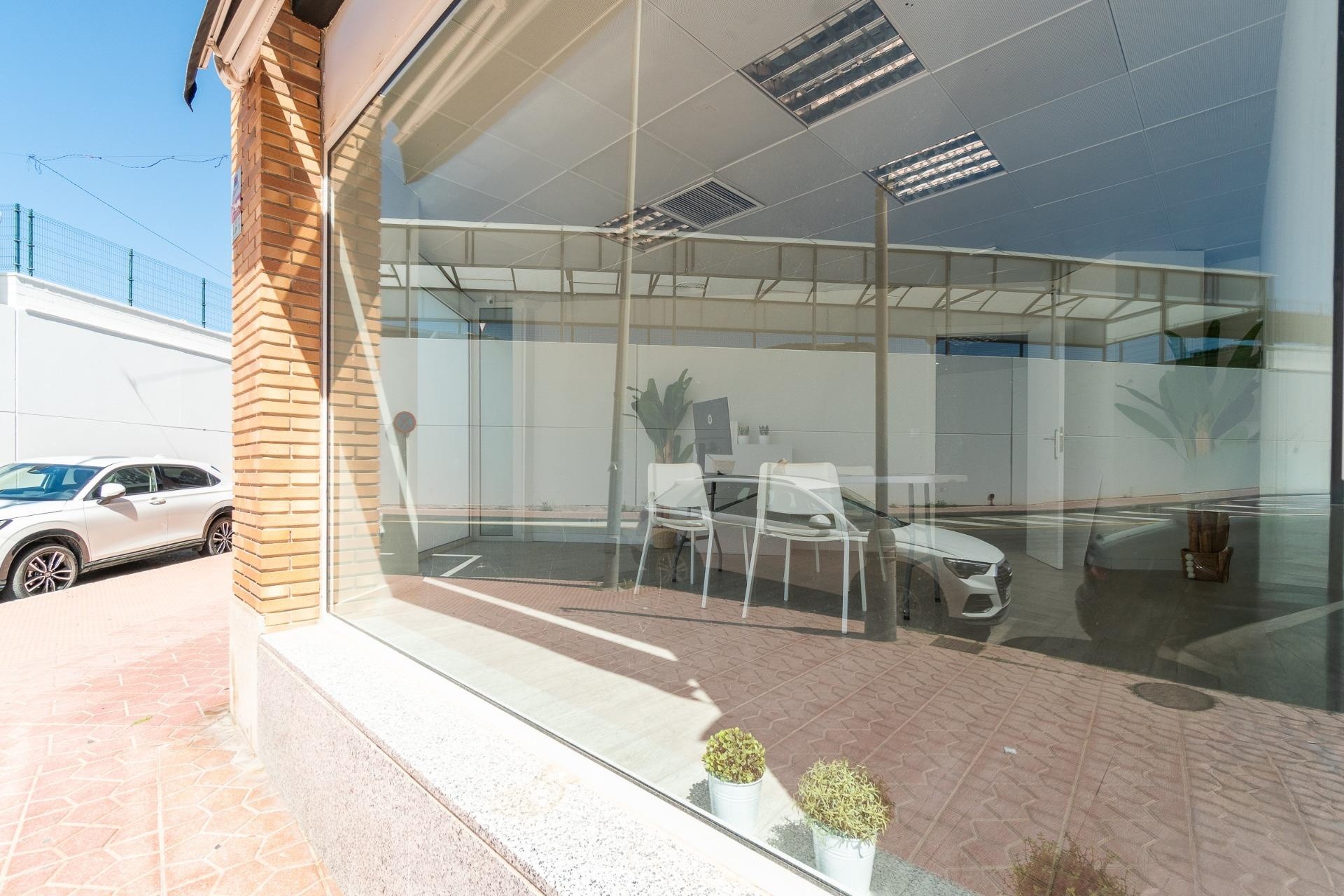 Alquiler a largo plazo - Comercial -
Orihuela Costa - Playa Flamenca