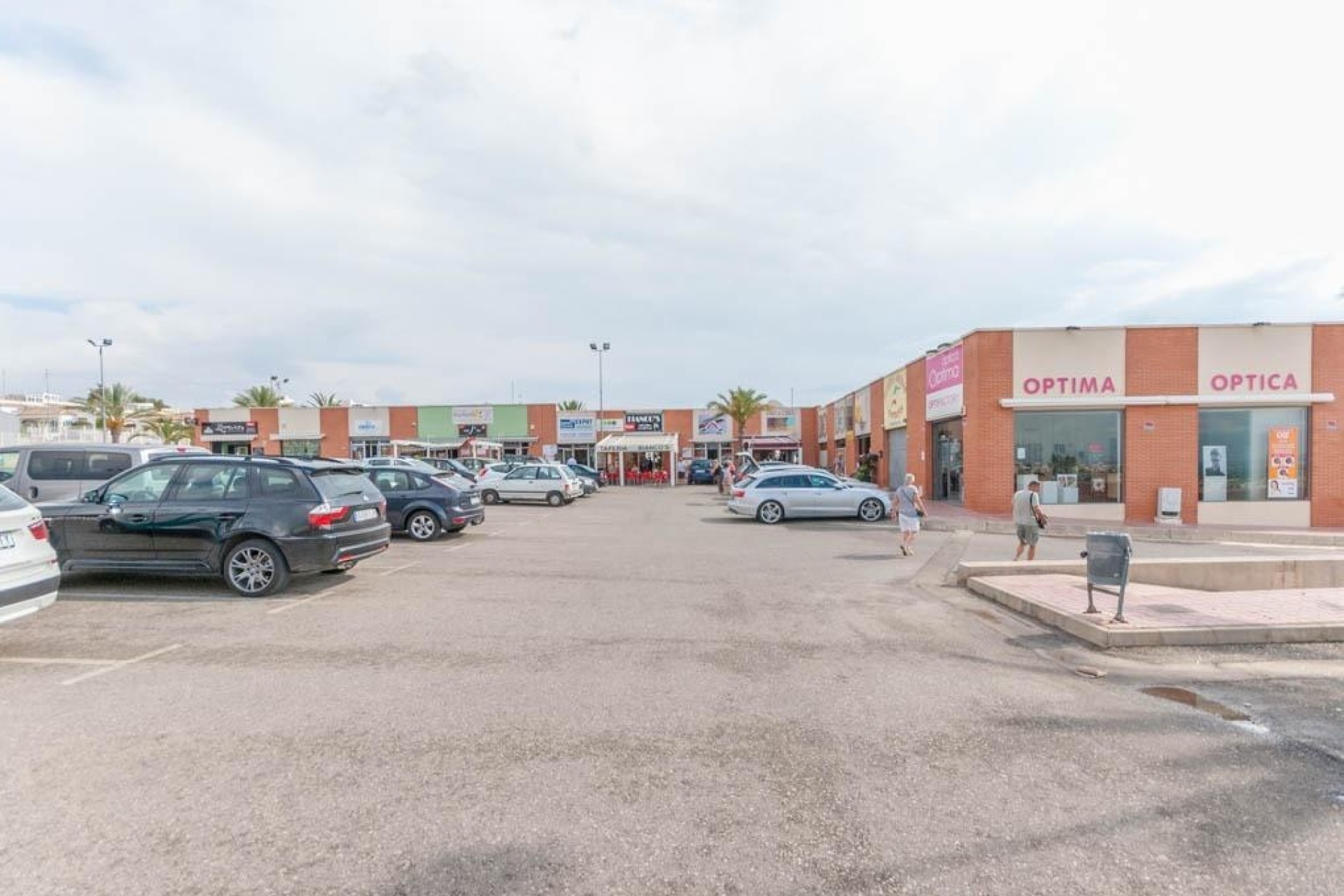 Alquiler a largo plazo - Comercial -
San Fulgencio - La marina