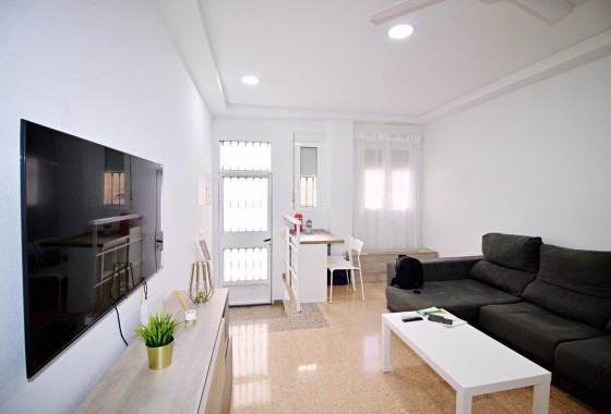 Apartament / Mieszkanie - Sprzedaż - Elche -
                Plaza Madrid