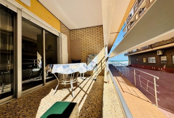 Apartament / Mieszkanie - Sprzedaż - La Mata -
                La Mata