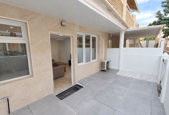 Apartament / Mieszkanie - Sprzedaż - La Mata - La Mata