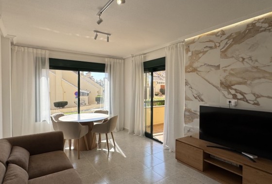 Apartament / Mieszkanie - Sprzedaż - Orihuela Costa - Lomas de Campoamor
