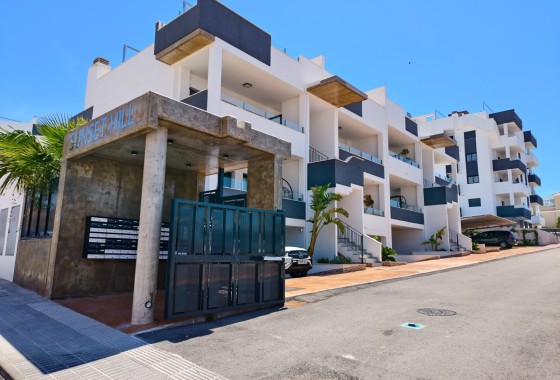 Apartament / Mieszkanie - Sprzedaż - Orihuela Costa -
                Los Altos
