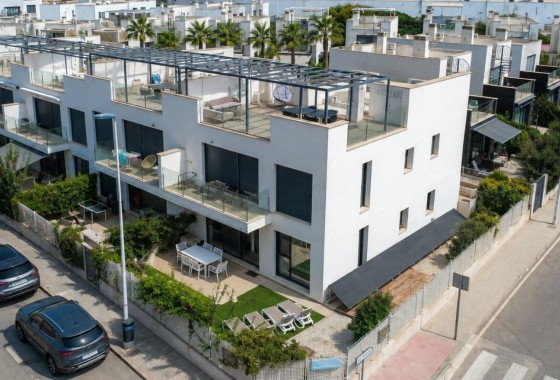 Apartament / Mieszkanie - Sprzedaż - Orihuela Costa -
                Punta Prima