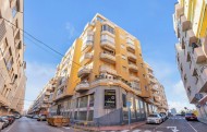 Apartament mieszkanie - Sprzedaż - Torrevieja - C2R-95997