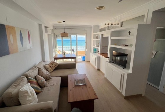 Apartament mieszkanie - Sprzedaż -
        Torrevieja - C8L-80358