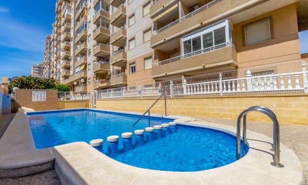 Apartament mieszkanie - Sprzedaż - Torrevieja - Center