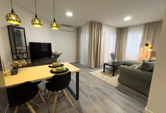 Apartament / Mieszkanie - Sprzedaż - Torrevieja - Curva del Palangre