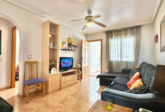 Apartament / Mieszkanie - Sprzedaż - Torrevieja - El limonar