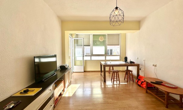 Apartament mieszkanie - Sprzedaż - Torrevieja - Estacion de autobuses