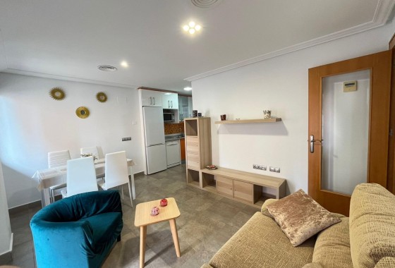 Apartament / Mieszkanie - Sprzedaż - Torrevieja - La Mata pueblo