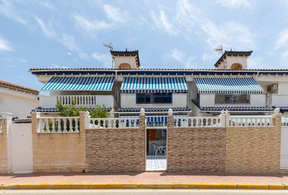 Apartament / Mieszkanie - Sprzedaż - Torrevieja - La Mata