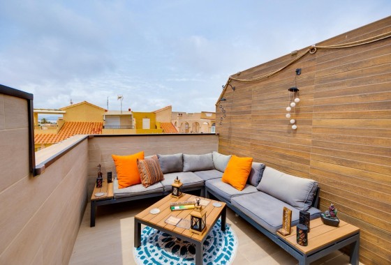 Apartament / Mieszkanie - Sprzedaż - Torrevieja - La Siesta