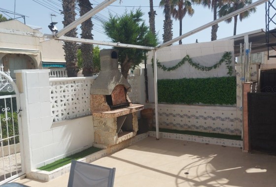 Apartament / Mieszkanie - Sprzedaż - Torrevieja -
                Los Balcones