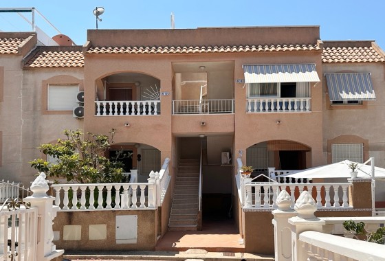 Apartament / Mieszkanie - Sprzedaż - Torrevieja - Los Balcones