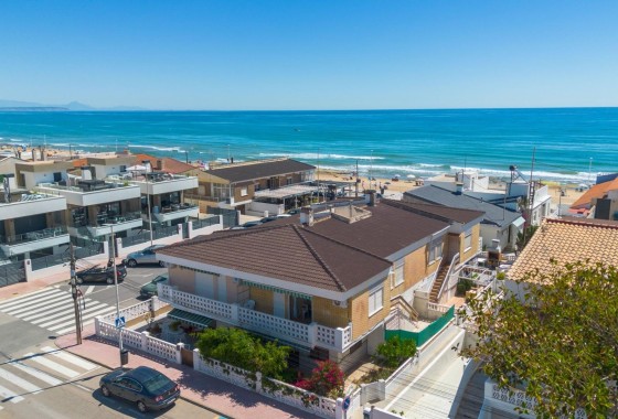 Apartament / Mieszkanie - Sprzedaż - Torrevieja -
                Los Europeos