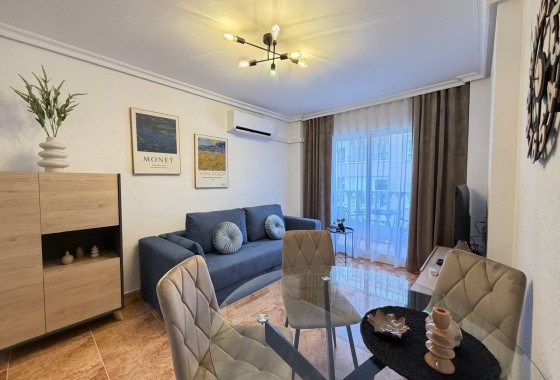 Apartament / Mieszkanie - Sprzedaż - Torrevieja -
                Parque de las Naciones