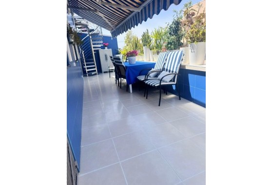 Apartament / Mieszkanie - Sprzedaż - Torrevieja - Playa de los Locos