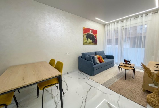 Apartament / Mieszkanie - Sprzedaż - Torrevieja - Playa del Cura
