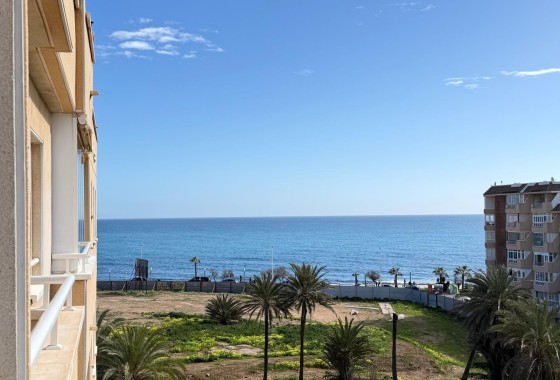 Apartament / Mieszkanie - Sprzedaż - Torrevieja - Playa del Cura