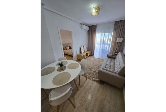 Apartament / Mieszkanie - Sprzedaż - Torrevieja - Torreblanca