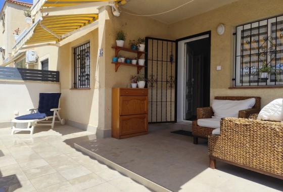 Apartament / Mieszkanie - Sprzedaż - Torrevieja - Torrevieja