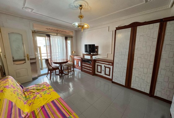Apartament / Mieszkanie - Sprzedaż - Torrevieja -
                Torrevieja