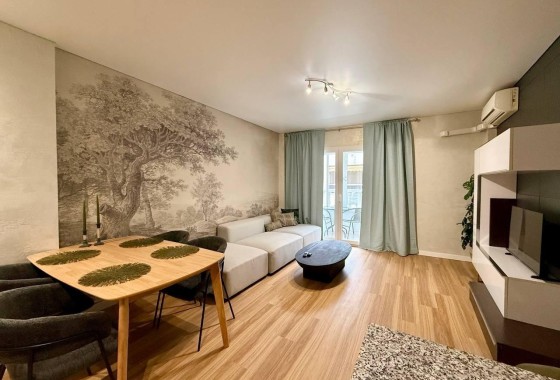 Apartament / Mieszkanie - Sprzedaż - Torrevieja -
                Torrevieja