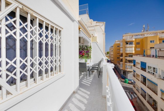 Apartament / Mieszkanie - Sprzedaż - Torrevieja - Torrevieja
