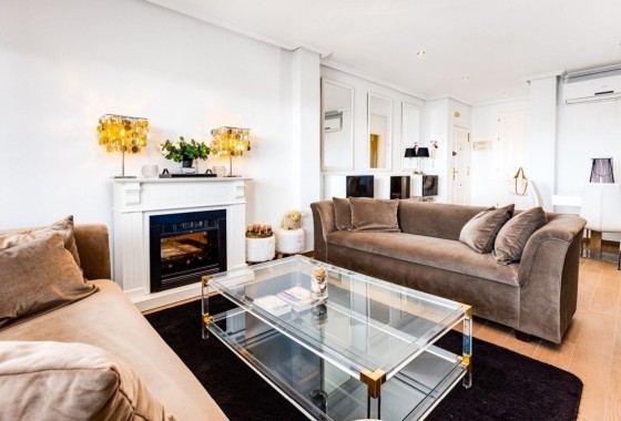 Apartamento / Piso - Venta - Lomas de Campoamor -
                Lomas de Campoamor