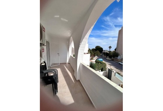 Apartamento / Piso - Venta - Orihuela Costa -
                La Zenia