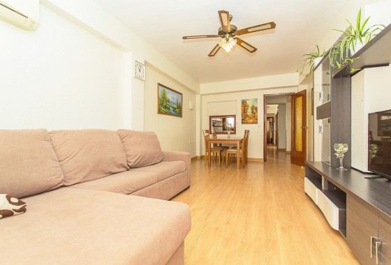 Apartamento / Piso - Venta - Torrevieja - Centro-Muelle Pesquero