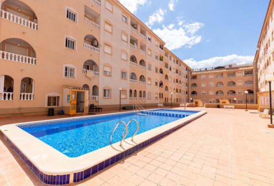 Apartamento / Piso - Venta - Torrevieja - Centro - Muelle Pesquero