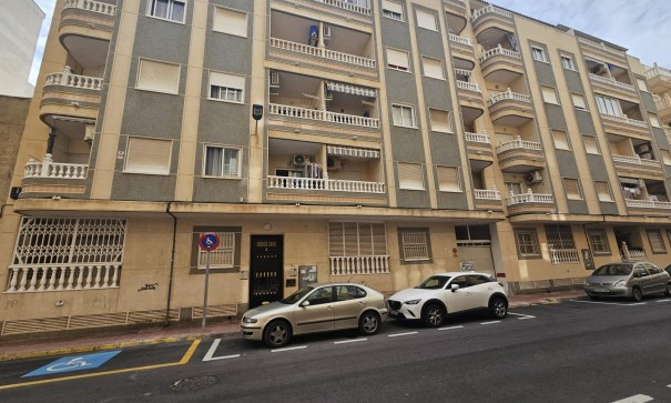 Apartamento piso - Venta - Torrevieja - Estacion de autobuses