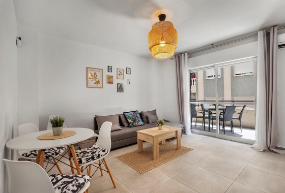 Apartamento / Piso - Venta - Torrevieja - Playa de los Locos