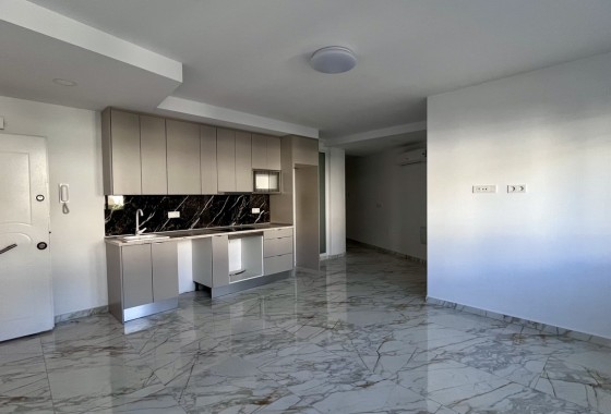Apartamento / Piso - Venta - Torrevieja - PLAYA LOS LOCOS