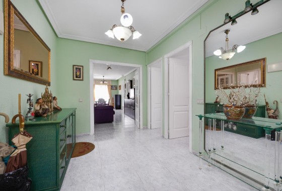 Apartamento / Piso - Venta - Torrevieja -
                Torrevieja