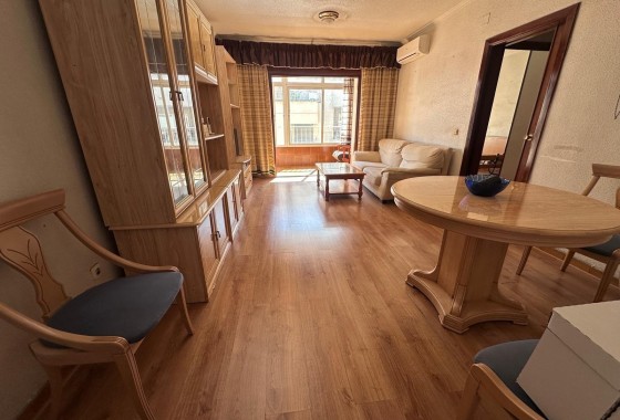 Apartamento / Piso - Venta - Torrevieja - Torrevieja