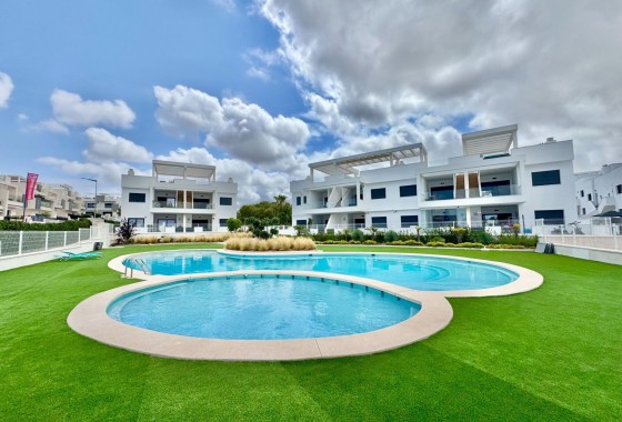 Apartamento / Piso - Venta - Torrevieja -
                Torrevieja