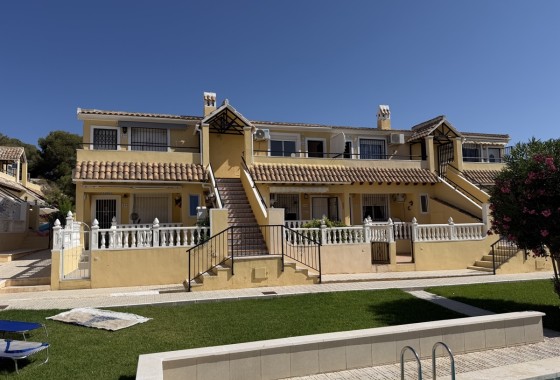 Apartamento / Piso - Venta - Villamartín -
                Villamartín