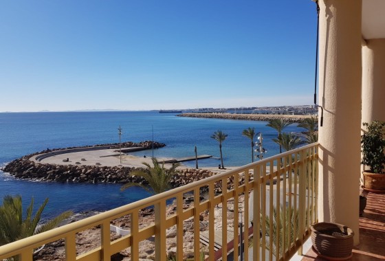 Apartement Flat - Herverkoop -
        Torrevieja - C8M-16438