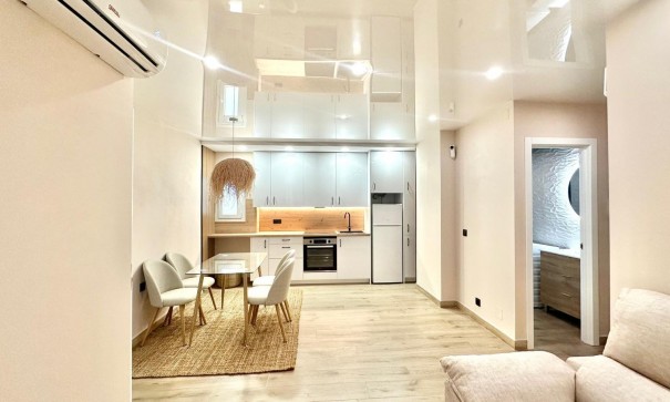 Apartement Flat - Herverkoop - Torrevieja - Centro