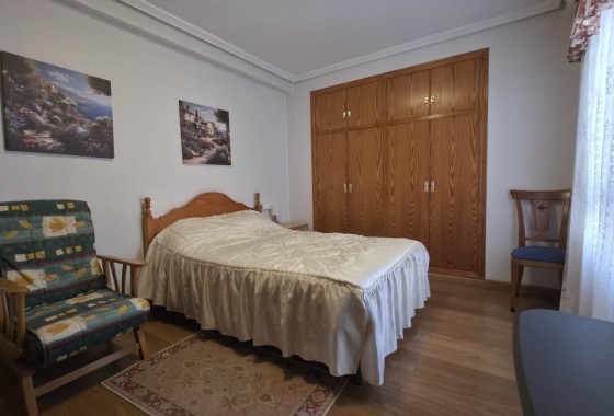 Apartment / Flat - Resale - Torrevieja -
                Acequion
