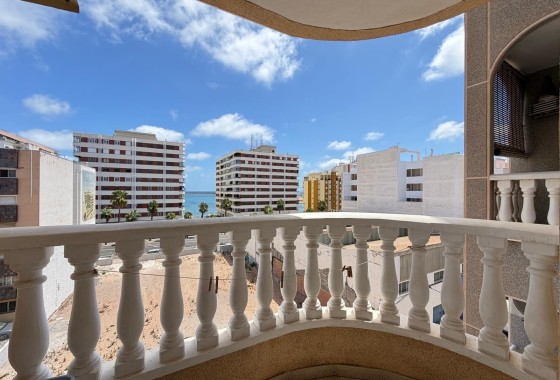 Apartment / Flat - Resale - Torrevieja -
                Acequion