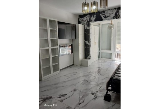 Apartment / Flat - Resale - Torrevieja -
                Center
