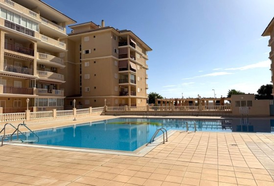 Apartment / Flat - Resale - Torrevieja - La Mata