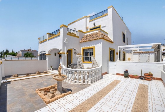 Apartment / Flat - Resale - Torrevieja - La Siesta - El Salado - Torreta