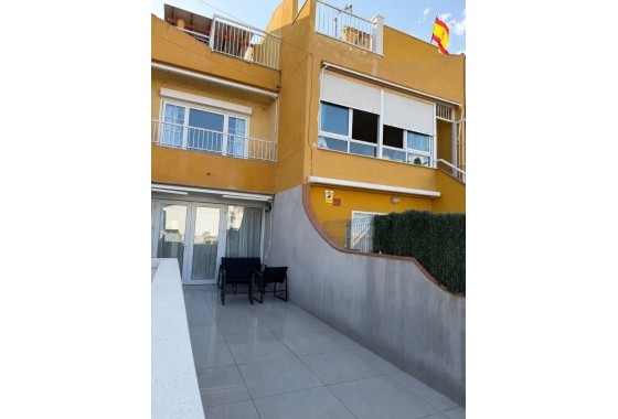Apartment / Flat - Resale - Torrevieja -
                Mar Azul